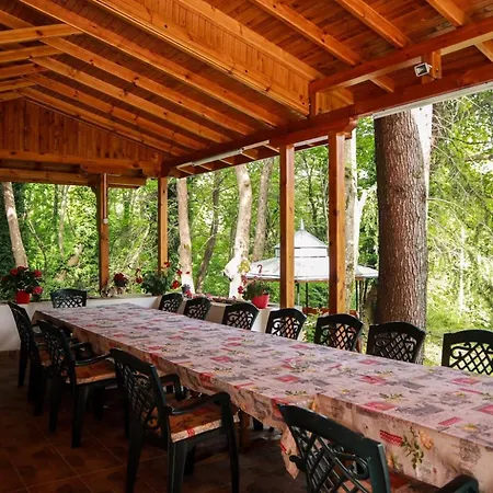 Bungalow For 2 Or 3 Persons In The Lovely Forest Πανσιόν